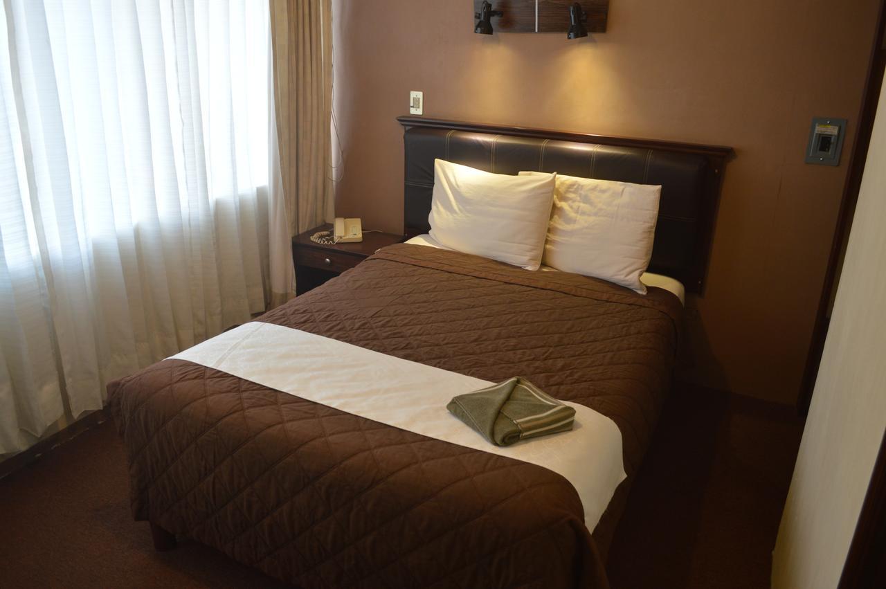 Hotel Flamingo Kristal Irapuato Exterior photo